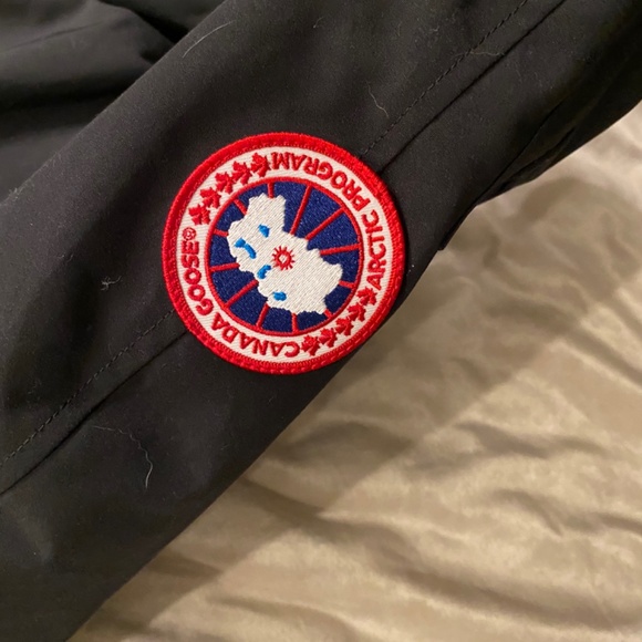 Canada Goose Genuine Fur Emory Parka - Men’s - Picture 5 of 7